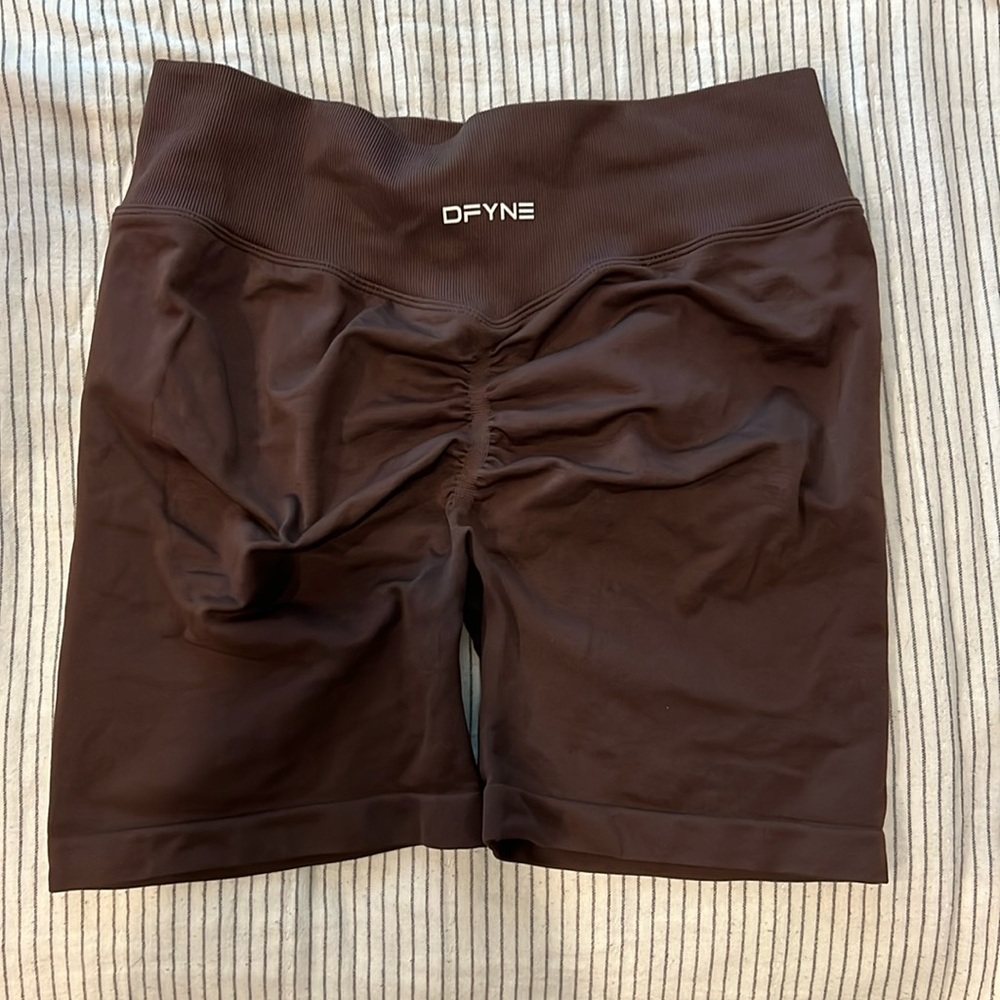 DFYNE shorts